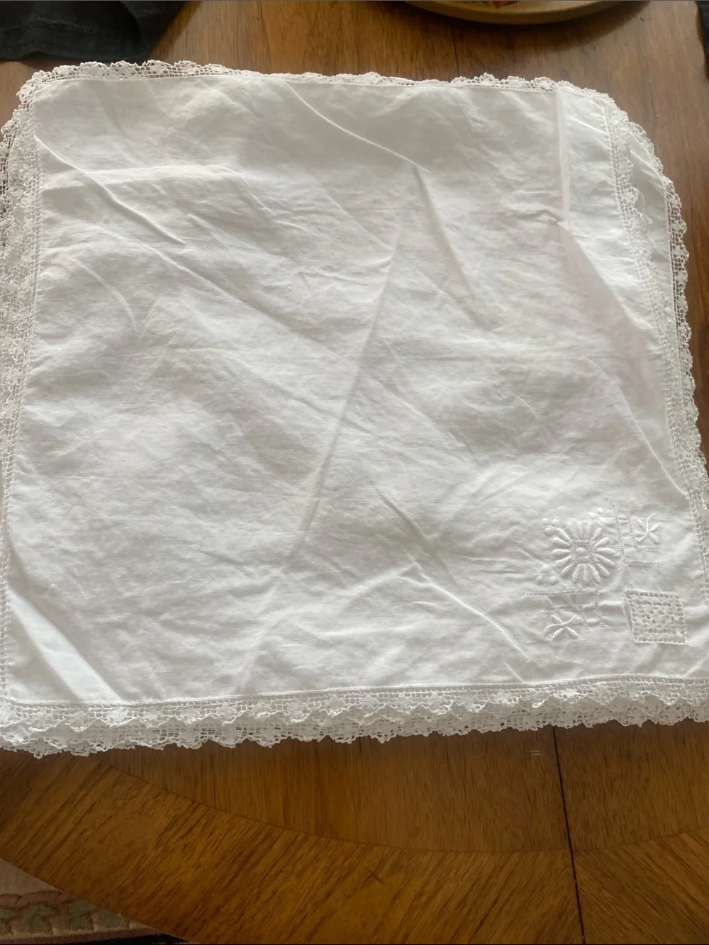 Twelve vintage dinner napkins